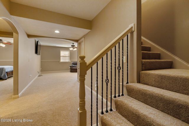 4063 Viewcrest Loop, Floyds Knobs, IN 47119
