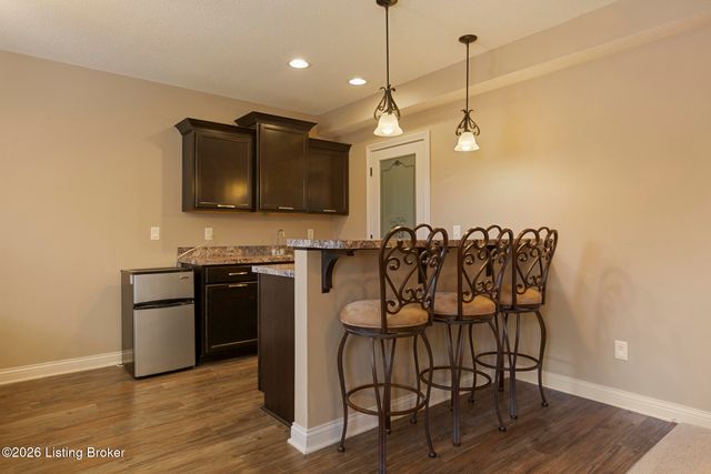 4063 Viewcrest Loop, Floyds Knobs, IN 47119