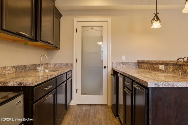 4063 Viewcrest Loop, Floyds Knobs, IN 47119
