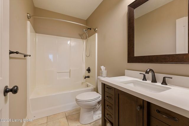 4063 Viewcrest Loop, Floyds Knobs, IN 47119