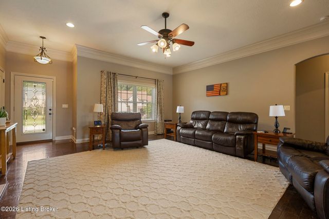 4063 Viewcrest Loop, Floyds Knobs, IN 47119