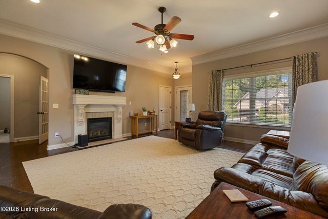 4063 Viewcrest Loop, Floyds Knobs, IN 47119