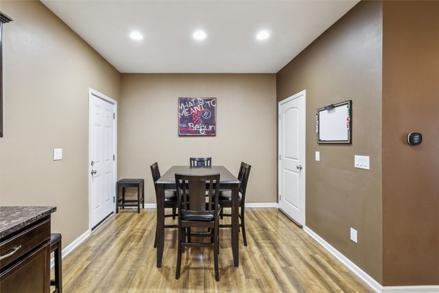 9165 Greenspire Drive 114, West Des Moines, IA 50266