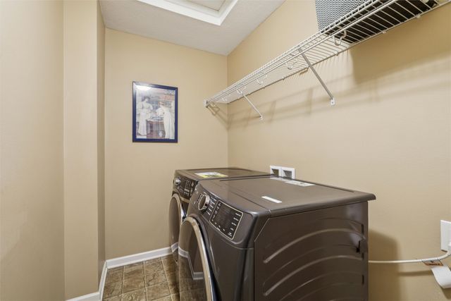 9165 Greenspire Drive 114, West Des Moines, IA 50266