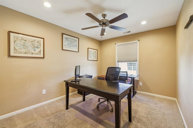 9165 Greenspire Drive 114, West Des Moines, IA 50266