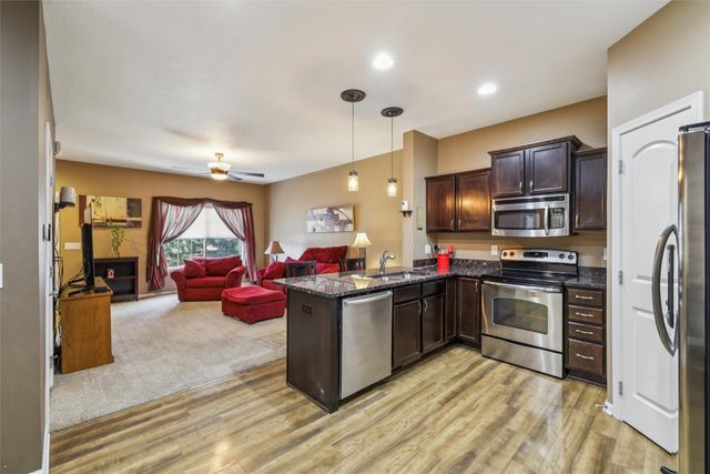 9165 Greenspire Drive 114, West Des Moines, IA 50266