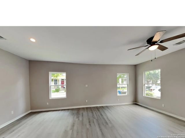 138 HESS ST, San Antonio, TX 78212