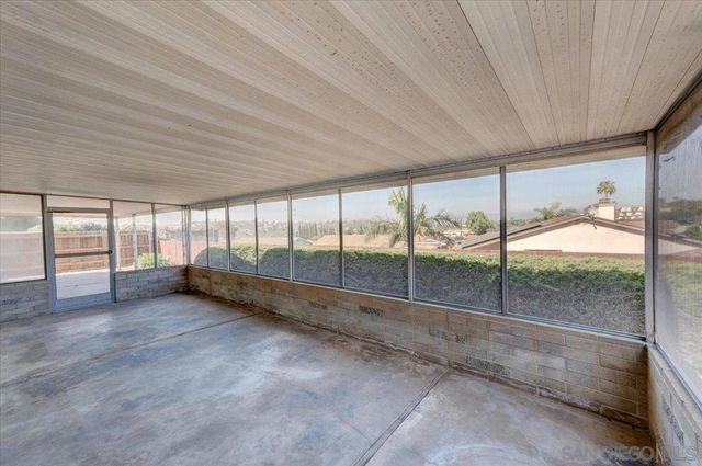 6734 Sunny Brae Dr, San Diego, CA 92119