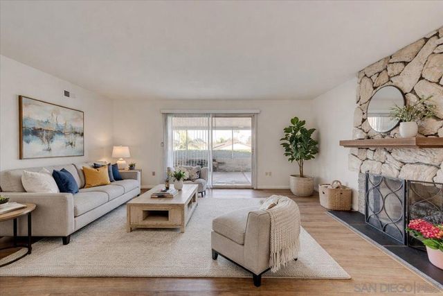 6734 Sunny Brae Dr, San Diego, CA 92119