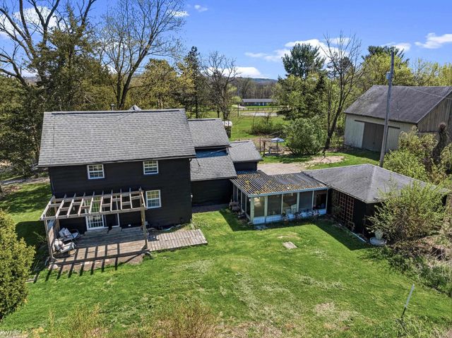 10238 Foley Road, Fenton, MI 48430