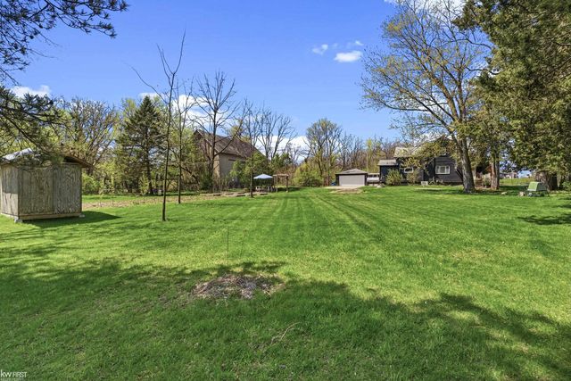 10238 Foley Road, Fenton, MI 48430