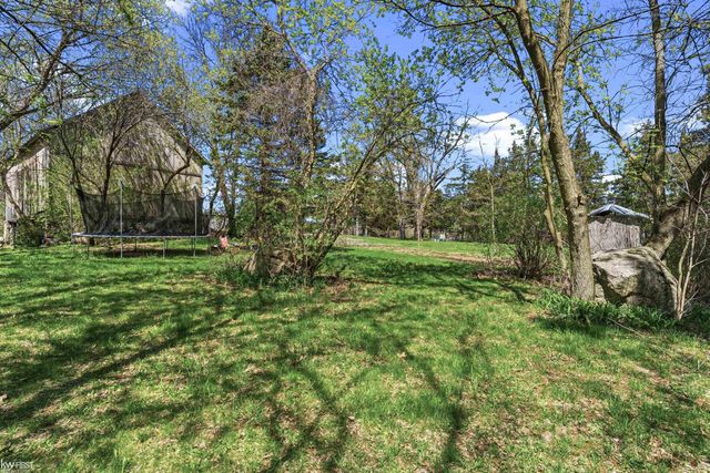 10238 Foley Road, Fenton, MI 48430