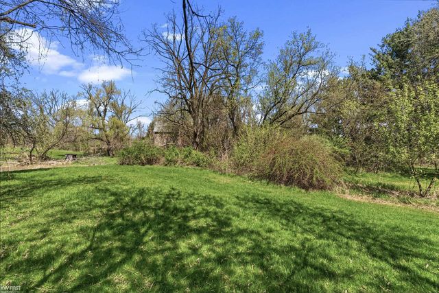 10238 Foley Road, Fenton, MI 48430