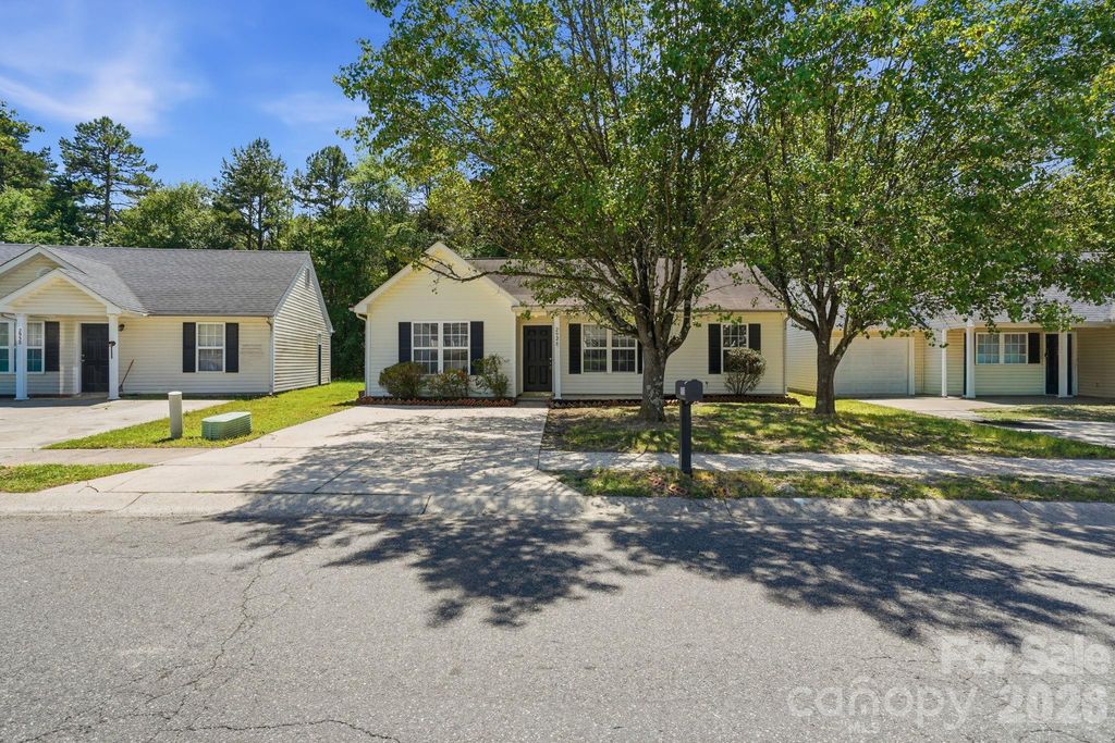 2928 Westwinds Court, Charlotte, NC 28214