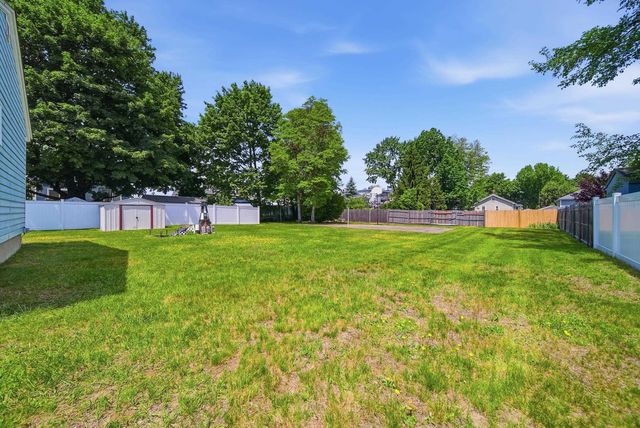 434 Cilley Road, Manchester, NH 03103