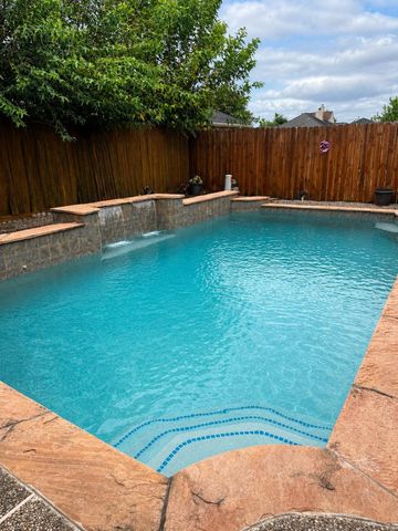 11004 Oakwood Drive, La Porte, TX 77571