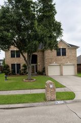 11004 Oakwood Drive, La Porte, TX 77571