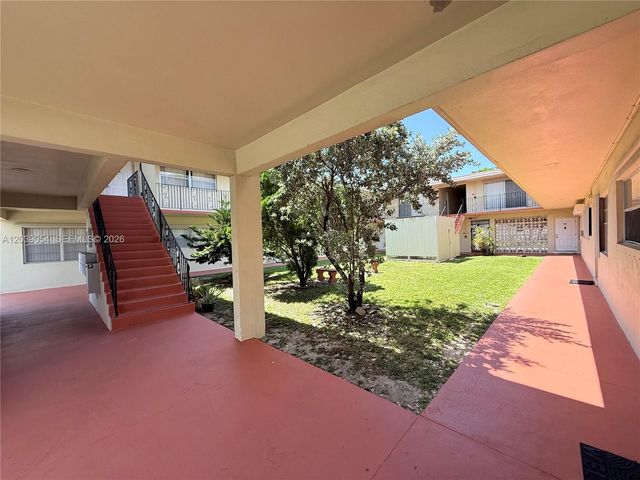 1722 Mayo Street 105, Hollywood, FL 33020