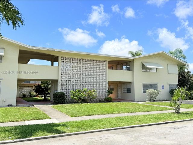 1722 Mayo Street 105, Hollywood, FL 33020