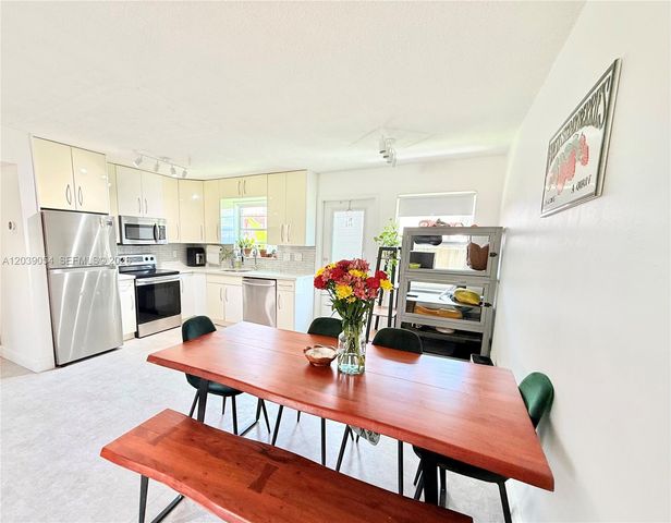 1722 Mayo Street 105, Hollywood, FL 33020
