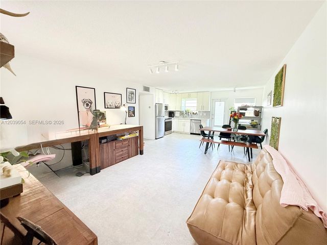 1722 Mayo Street 105, Hollywood, FL 33020