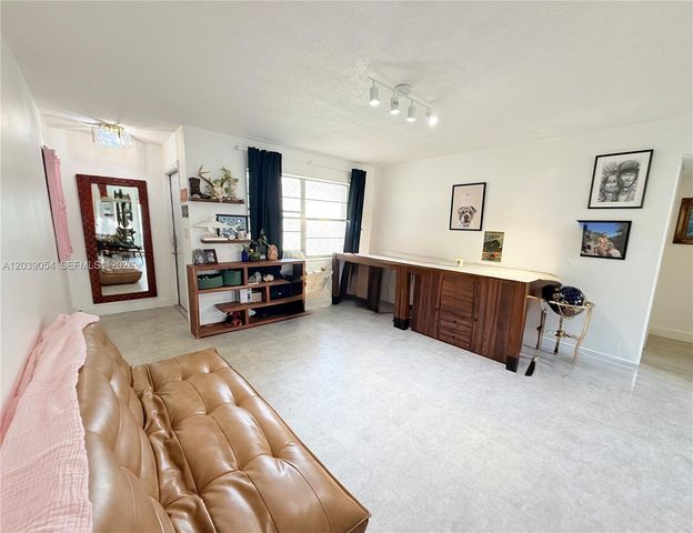 1722 Mayo Street 105, Hollywood, FL 33020