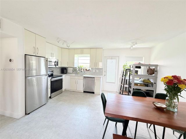 1722 Mayo Street 105, Hollywood, FL 33020