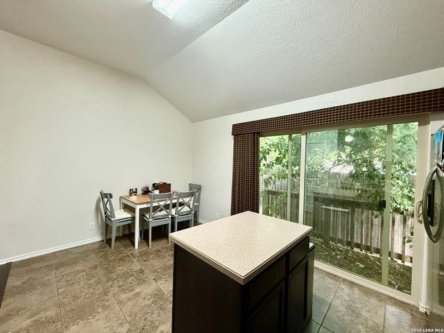 7138 Sunny Day, San Antonio, TX 78240
