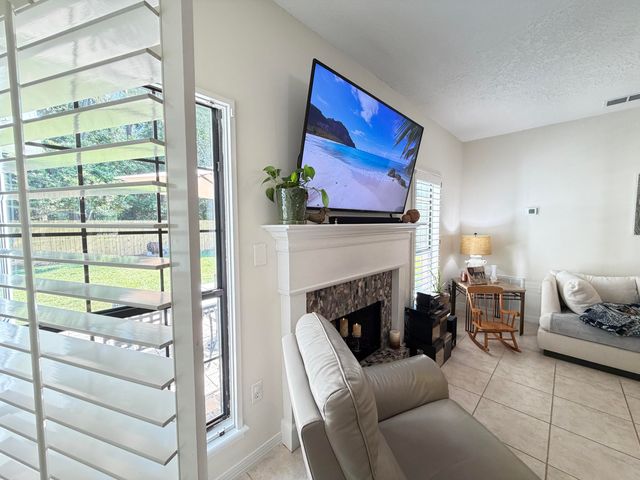 805 Overbrook Drive, Fort Walton Beach, FL 32547