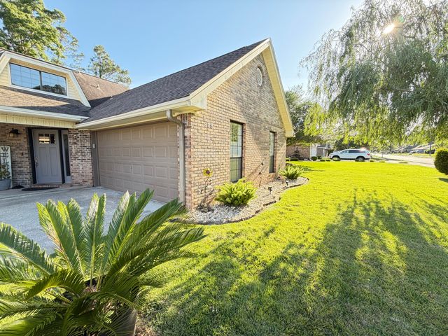 805 Overbrook Drive, Fort Walton Beach, FL 32547