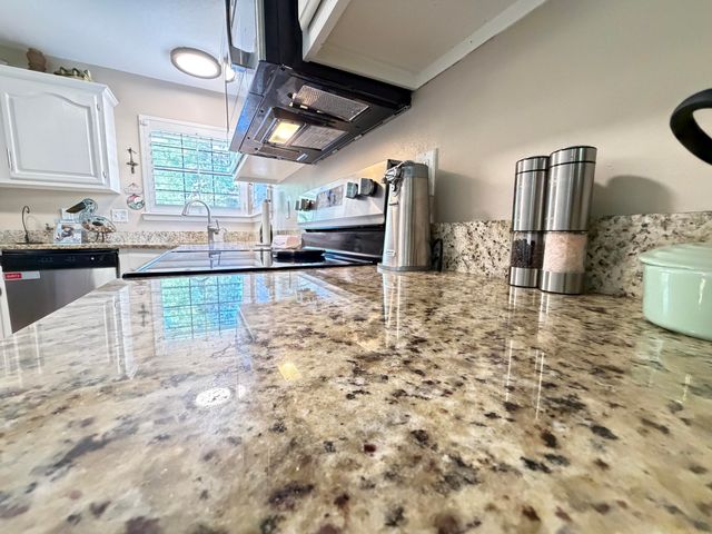 805 Overbrook Drive, Fort Walton Beach, FL 32547
