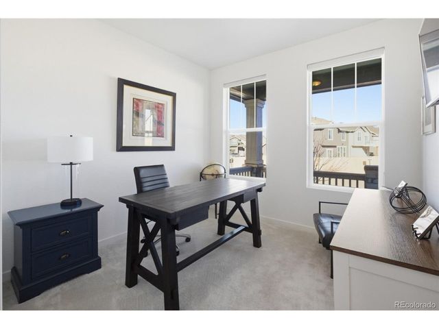 930 Thinleaf Ln, Elizabeth, CO 80107