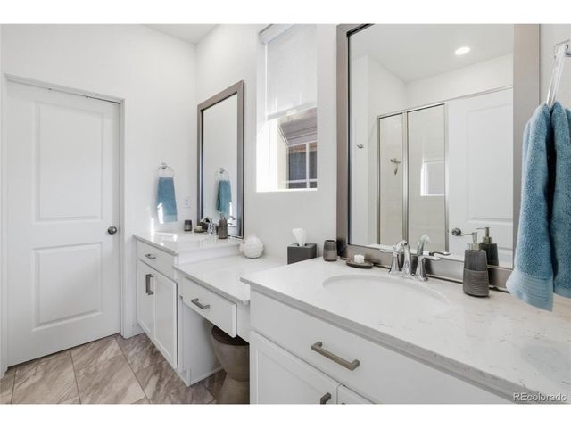 930 Thinleaf Ln, Elizabeth, CO 80107