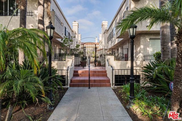 2405 34th Street 27, Santa Monica, CA 90405