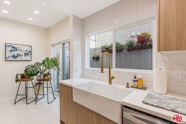 2405 34th Street 27, Santa Monica, CA 90405