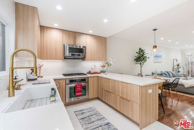 2405 34th Street 27, Santa Monica, CA 90405