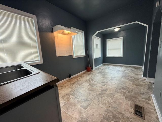 3540 Cleveland Avenue, Kansas City, MO 64128