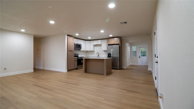 36351 LAKE PASADENA ROAD, Dade City, FL 33525