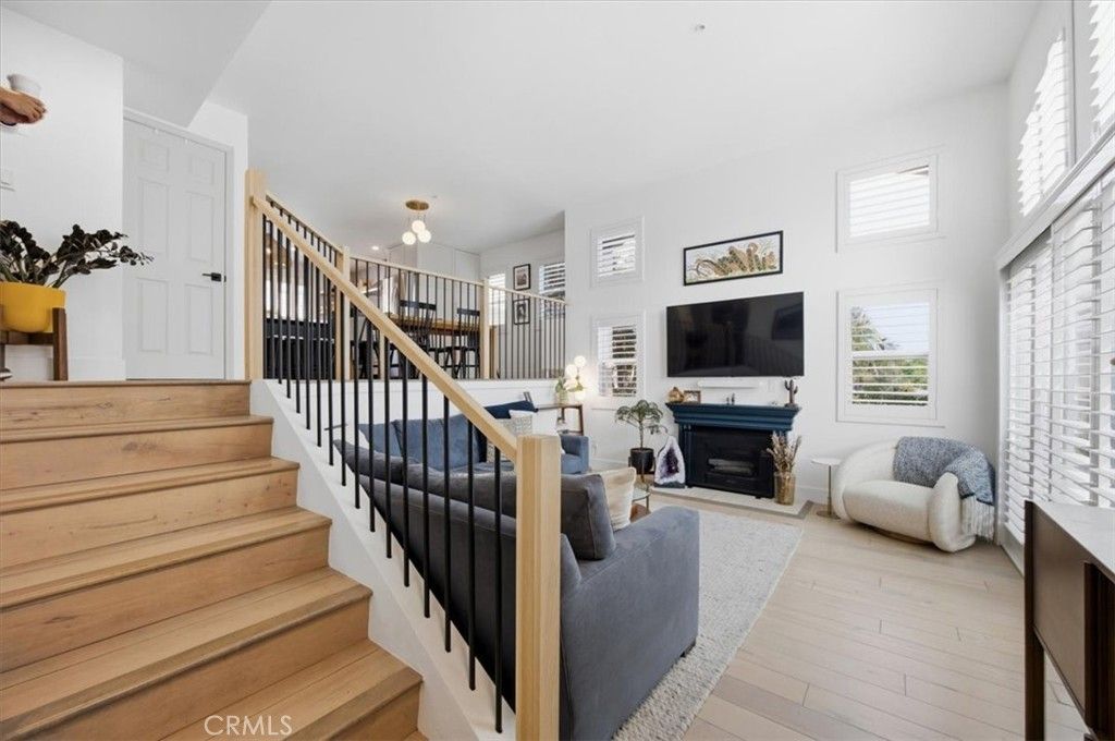 1373 E Grand Avenue E, El Segundo, CA 90245 — photo 2