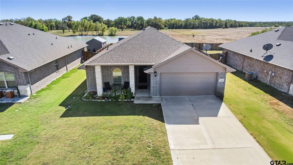 503 Cottage Row, Mabank, TX 75147