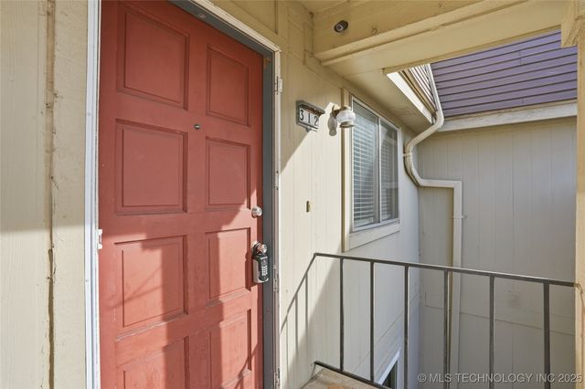 6732 S Lewis Avenue 312, Tulsa, OK 74136