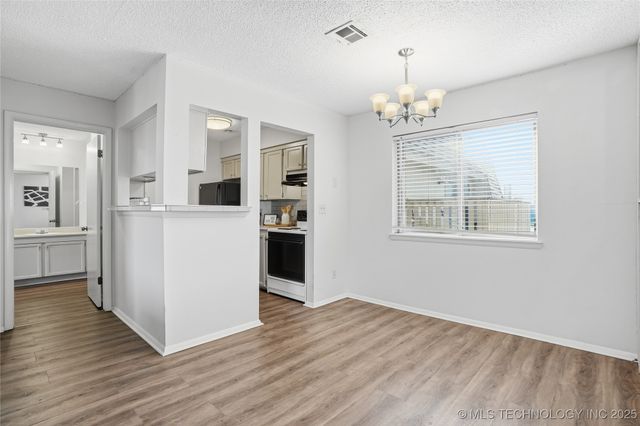 6732 S Lewis Avenue 312, Tulsa, OK 74136