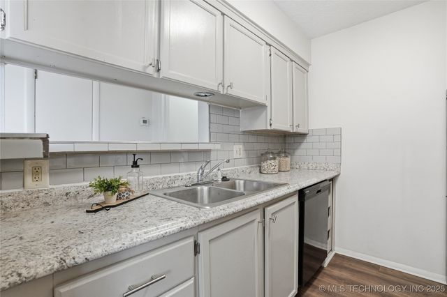 6732 S Lewis Avenue 312, Tulsa, OK 74136