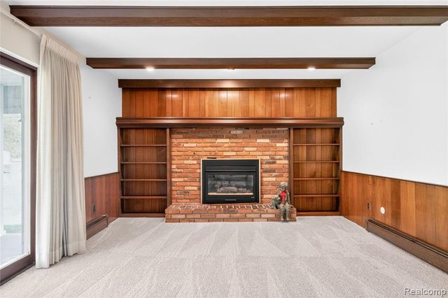 8236 Burning Bush Road, Grosse Ile, MI 48138