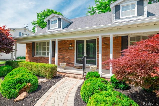 8236 Burning Bush Road, Grosse Ile, MI 48138
