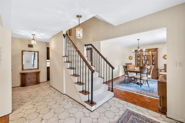 8236 Burning Bush Road, Grosse Ile, MI 48138