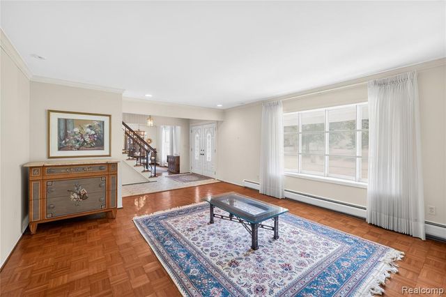 8236 Burning Bush Road, Grosse Ile, MI 48138