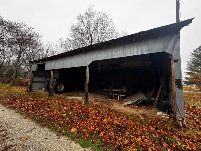 2595 Highway F, Mansfield, MO 65704