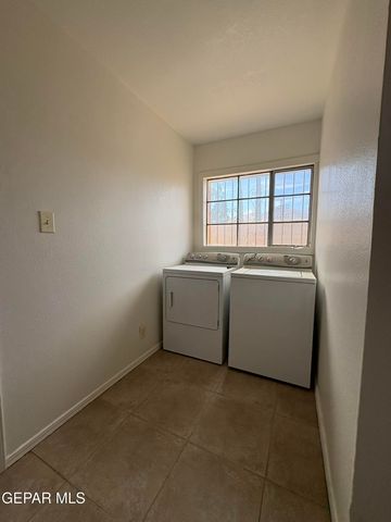 4900 DEBEERS Drive, El Paso, TX 79924
