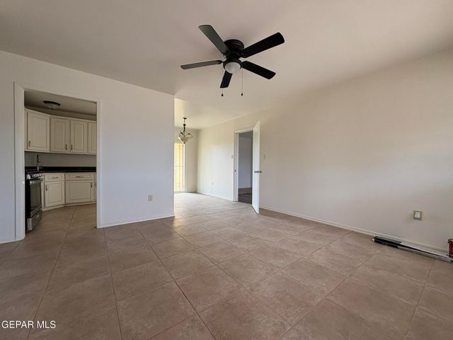 4900 DEBEERS Drive, El Paso, TX 79924